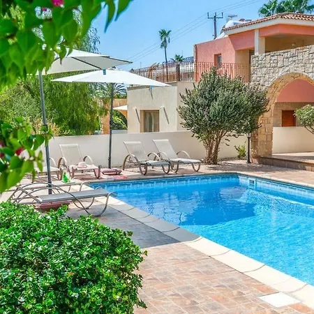 In Sleeps 6 Includes Swimming Pool Air Con And Wifi Villa Kiszónerga