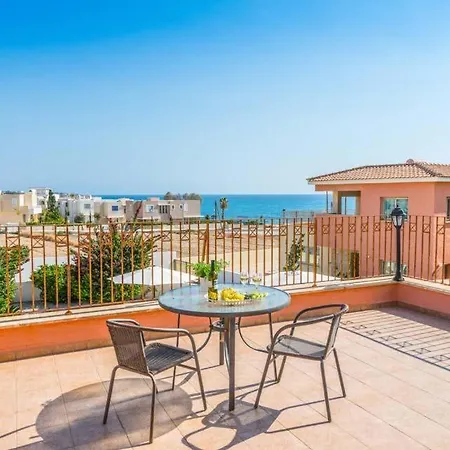 In Sleeps 6 Includes Swimming Pool Air Con And Wifi Kiszónerga